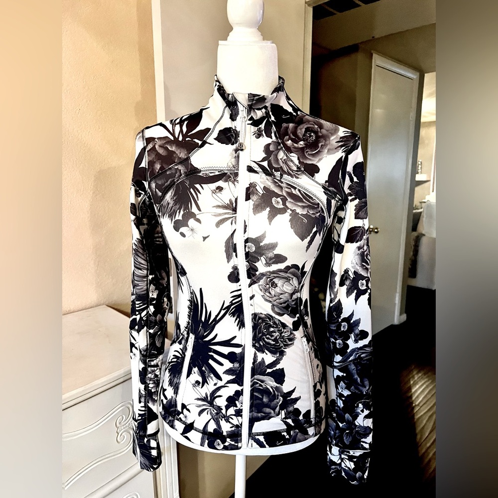 Lululemon Define Style Jacket sz 4